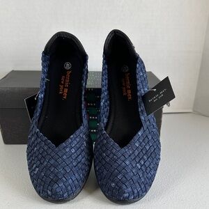 bernie mev. Navy Woven Stretch Ballet Flats